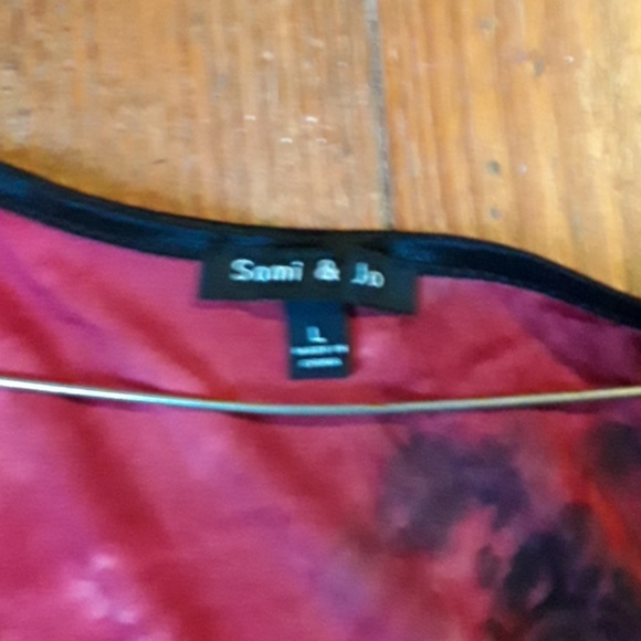 Top - Picture 4 of 4